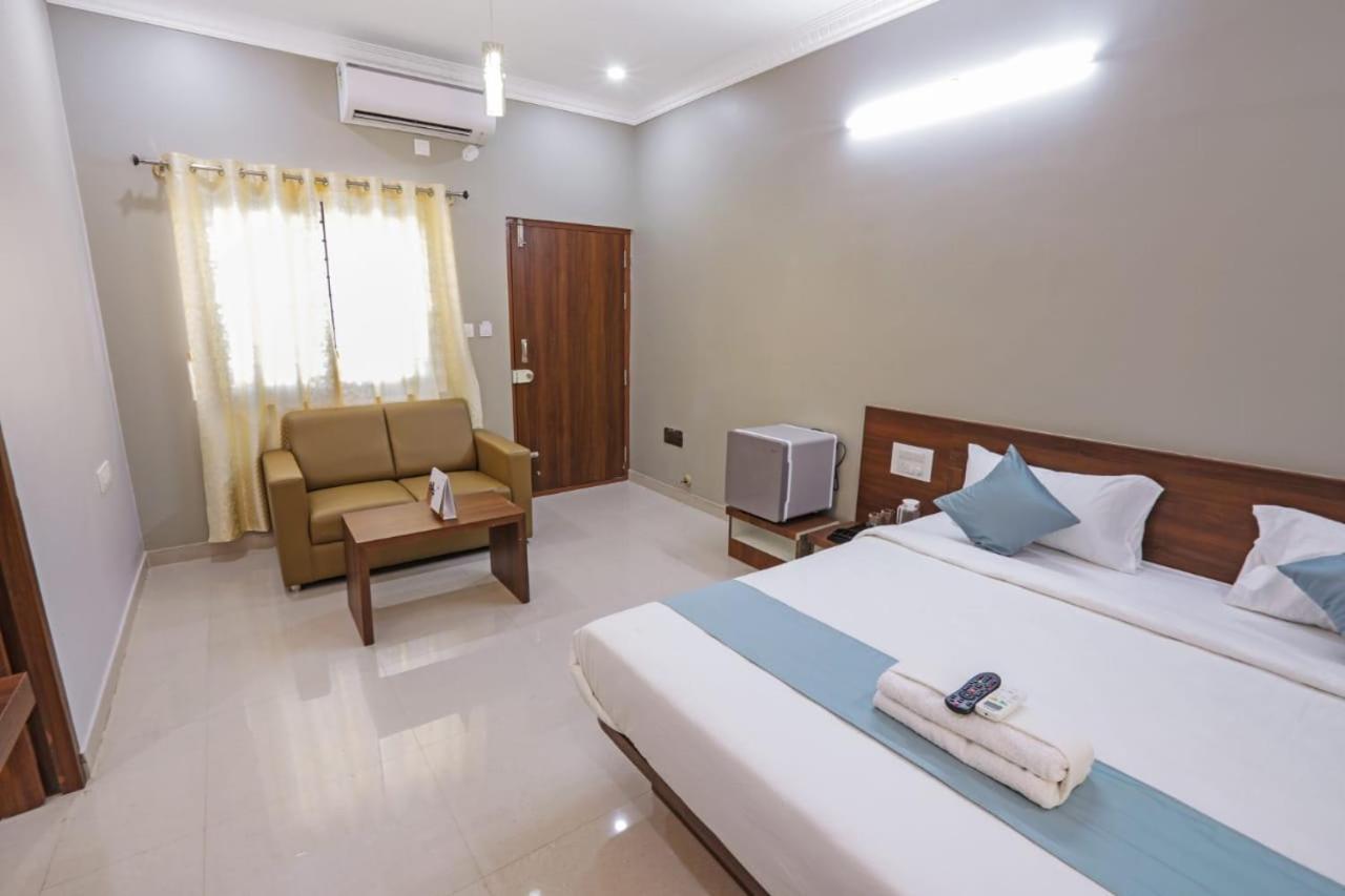 Hotel Gateway Suites Bangalore Airport Yelahanka Exterior foto